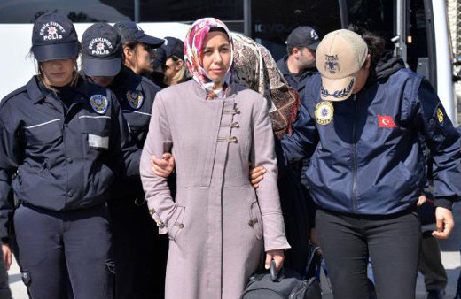 Polis şifreyi çözdü! FETÖ'cü abladan suikast talimatı çıktı