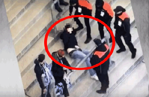 Şoke eden görüntüler! Tribünde mastürbasyon yaptı polis müdahale etti