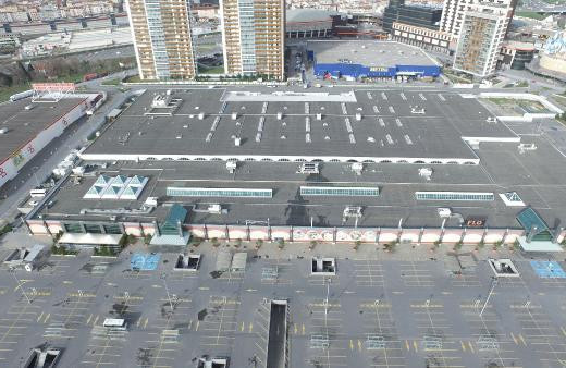 İstanbul'un göbeğindeki dev araziyi kim aldı? Carrefour'un yeriydi