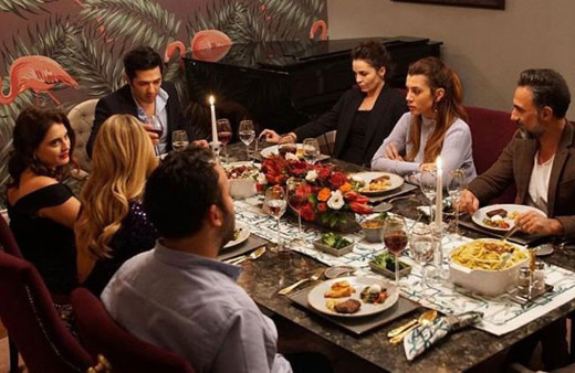 Hangi diziyi izlerken ne yiyoruz! Çarpıcı araştırma...