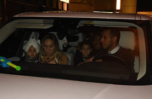 Josef De Souza'nın arabası küçük kaldı!