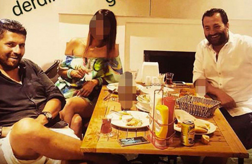 Eşini ortağıyla yatakta basmıştı! Skandalda yeni gelişme