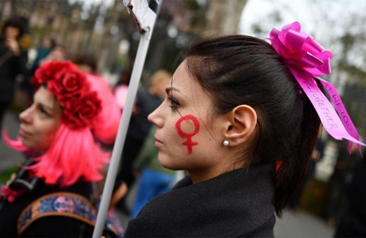 İtalya'da işçilerin grevi şehirleri felç etti