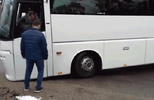 Otobüsü uçuruma sürükledi! Facia böyle görüntülendi