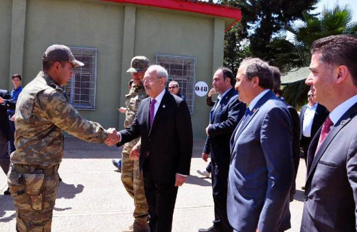 Kılıçdaroğlu, sınırda karakolu ziyaret etti!