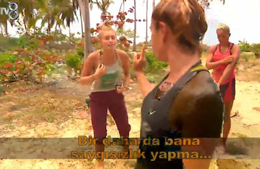 Nagihan ve Yağmur Erzak Yüzünden Tartıştı! 'Sen Yalancısın'