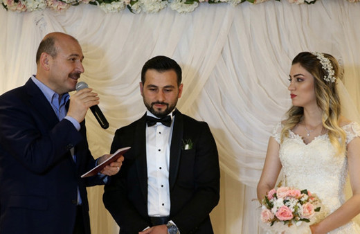 İçişleri Bakanı Soylu nikah şahidi oldu