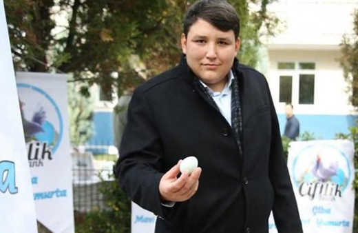 Tosun'un keyfi yerinde! Yeni fotoğrafı ortaya çıktı