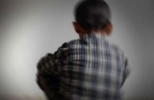 Okulun konferans salonunda iğrenç olay!