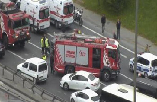  FSM köprü girişinde büyük kaza! Trafik felç