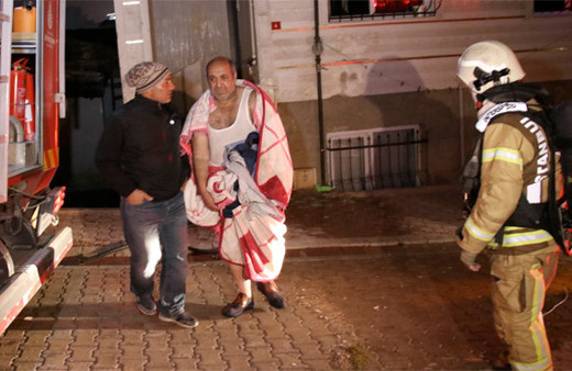 Esenyurt'ta 4 katlı binada can pazarı