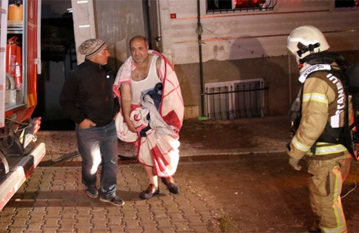 Esenyurt'ta 4 katlı binada can pazarı