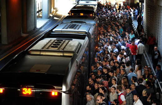 İstanbul trafiği ömürden yiyor! Çok çarpıcı araştırma
