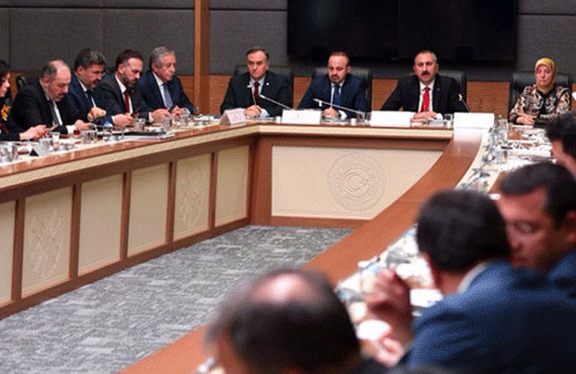 3 parti erken seçime evet dedi! Komisyondan geçti