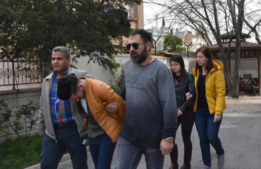 Tuzak kurdu sevgilisinin eski erkek arkadaşından intikam aldı