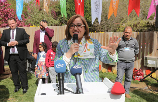 Gaziantep Büyükşehir'in şenliğine binlerce kişi katıldı