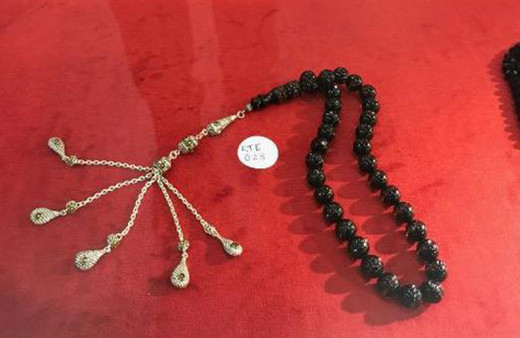 Cumhurbaşkanı Erdoğan 40 eser bağışladı...