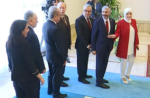 23 Nisan töreninde vekiller arasında dikkat çeken diyalog!