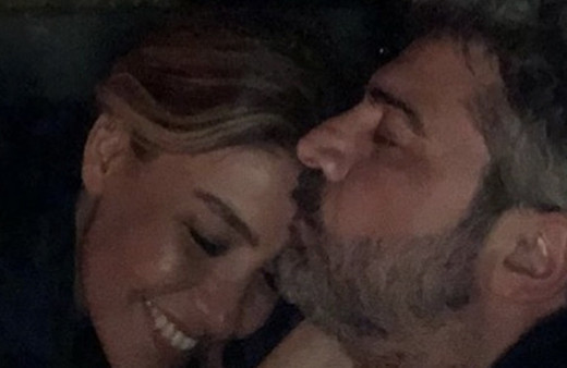 Burak Törer kimdir ne iş yapıyor Gülben Ergen'li içki masası paylaşımı