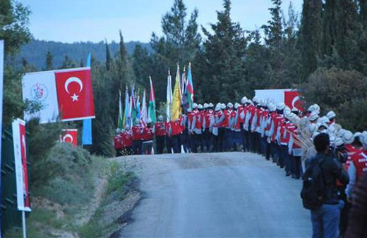 57. Alaya Saygı Yürüyüşü yapıldı! Binler dedelerine yürüdü