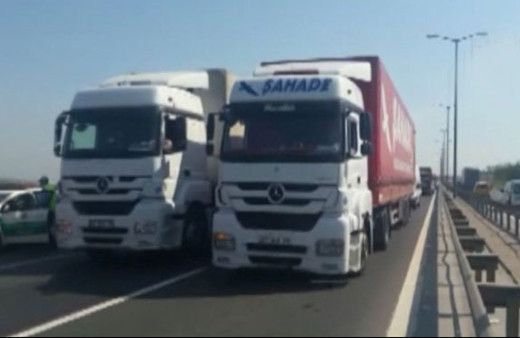 Çatalca'da zincirleme kaza 2 kişi hayatını kaybetti