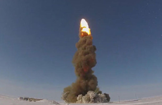 Husilerden Suudi Arabistan'a füze saldırısı