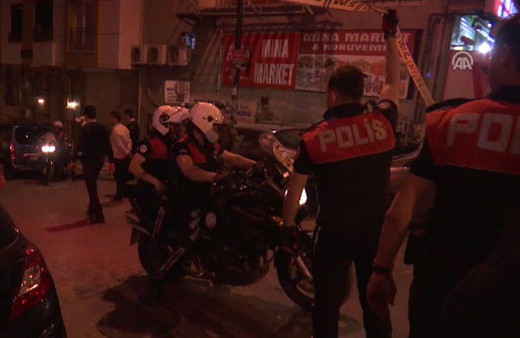 İstanbul'da kahvehane uzun namlulu silahlarla tarandı! Yaralılar var