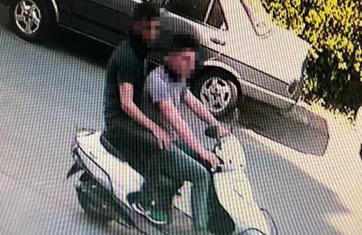 Çaldıkları motosikletle 9 kapkaç yaptılar