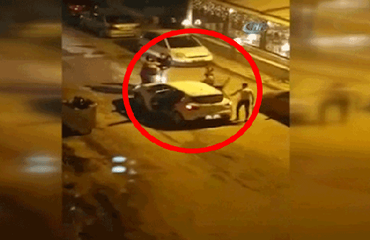 Travestilerin dipçikli ve sopalı kavgası saniye saniye görüntülendi