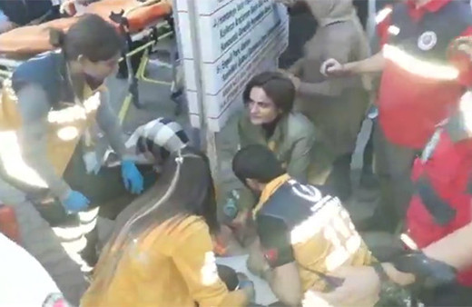 Kriz geçiren hastaya ilk müdahaleyi CHP’li Kaftancıoğlu yaptı!