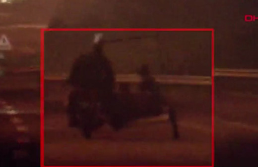 Sepetli motosikletle TEM'de tehlikeli yolculuk