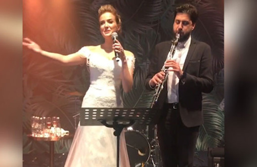 Spiker Simge Fıstıkoğlu Emir Tavukçuoğlu'yla evlendi