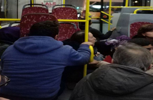 Bağcılar’da silahlı saldırı, halk otobüsü kurşunların hedefi oldu