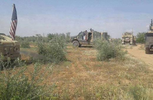 Menbiç'te skandal görüntü! Fransız ve ABD'li askerler yan yana devriyede