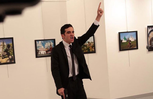 Karlov soruşturmasında 'para trafiği' belirlendi