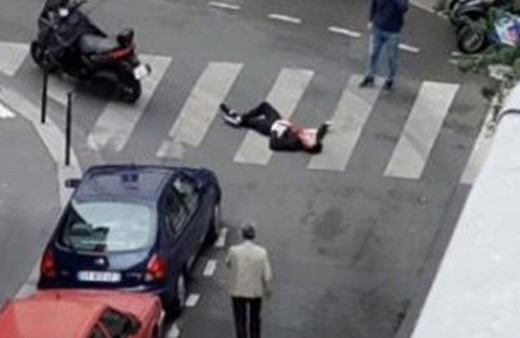 Paris'te bıçaklı saldırı dehşeti! Saldırgan kim çıktı? son durum ne?