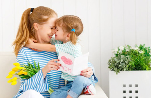 Anneler günü şiirleri duygsusal kısa 4 kıtalık-uzun yeni şiirler rehberi