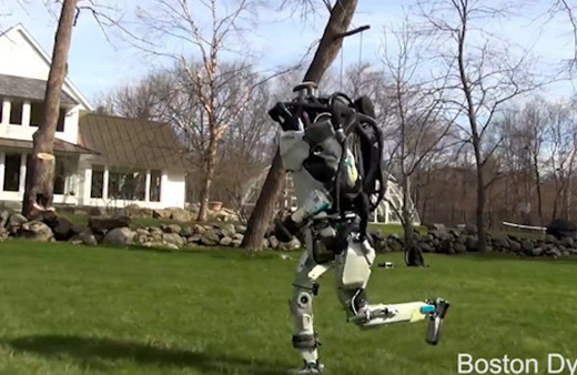 ABD'li şirketin ürettiği insansı robot doğada koşabiliyor