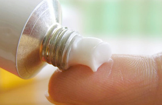 Merhem yada krem sürmek orucu bozar mı-orucu bozan şeyler