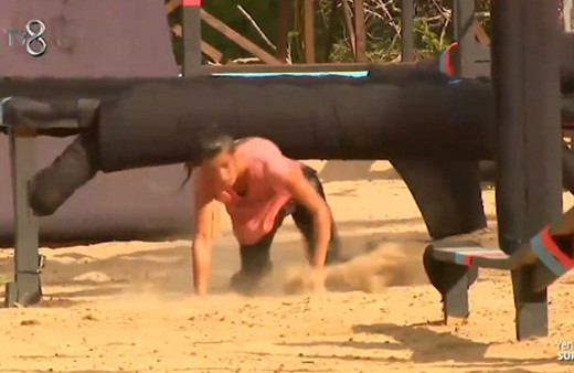 Survivor'da Nagihan ve Merve arasında nefes kesen mücadele!