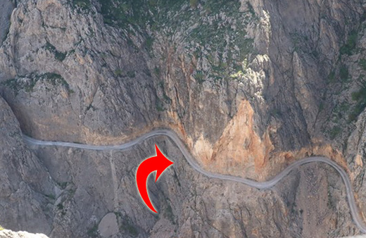 Dünyanın en tehlikeli yolu Türkiye'de! Araçlar birbirini görmüyor