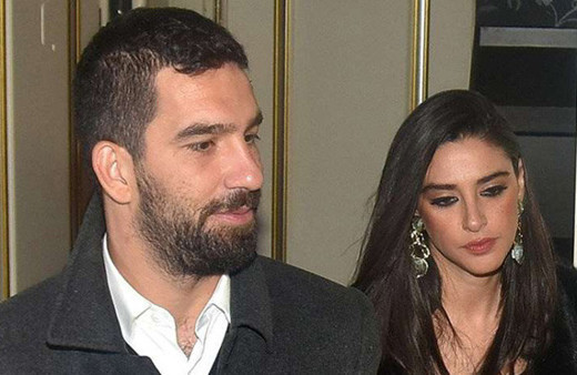 Aslıhan Doğan'ın kaşı yarıldı! Arda Turan apar topar hastaneye koştu