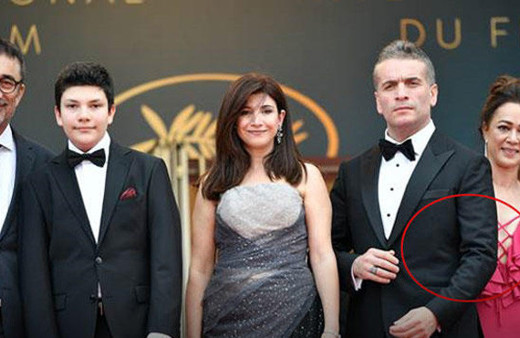 Bu görüntü olay oldu: Bennu Hanım'da iyi sabır varmış!