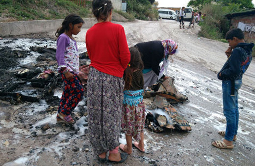 İlginç olay! Kızlarını kaçıran adamdan böyle intikam aldılar!