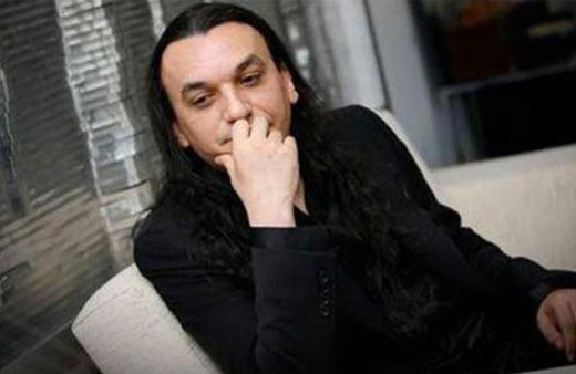 Ağzından kan gelmiş! Ünlü şarkıcı Gökhan Kırdar yoğun bakımda