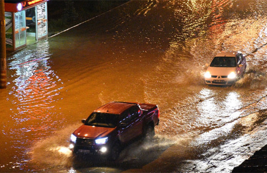 Gümüşhane'de yağışlar hayatı felç etti