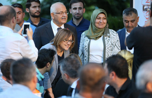Başkan Şahin iftarını Araban'da yaptı