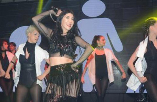 TK İlaç Serik'te Hande Yener konseriyle eğlendi