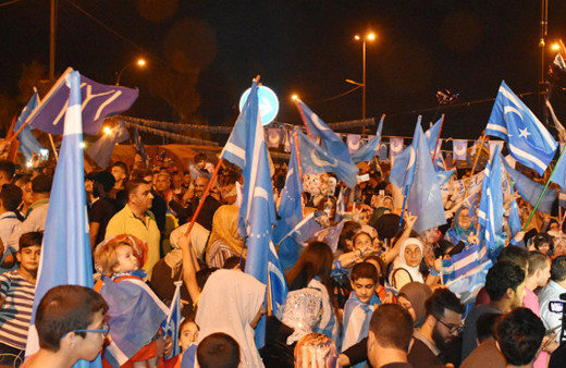 Kerkük'te Türkmenlerin seçim protestosu sürüyor
