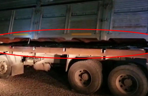 Kaçak sigaraları kamyona böyle gizlemişler